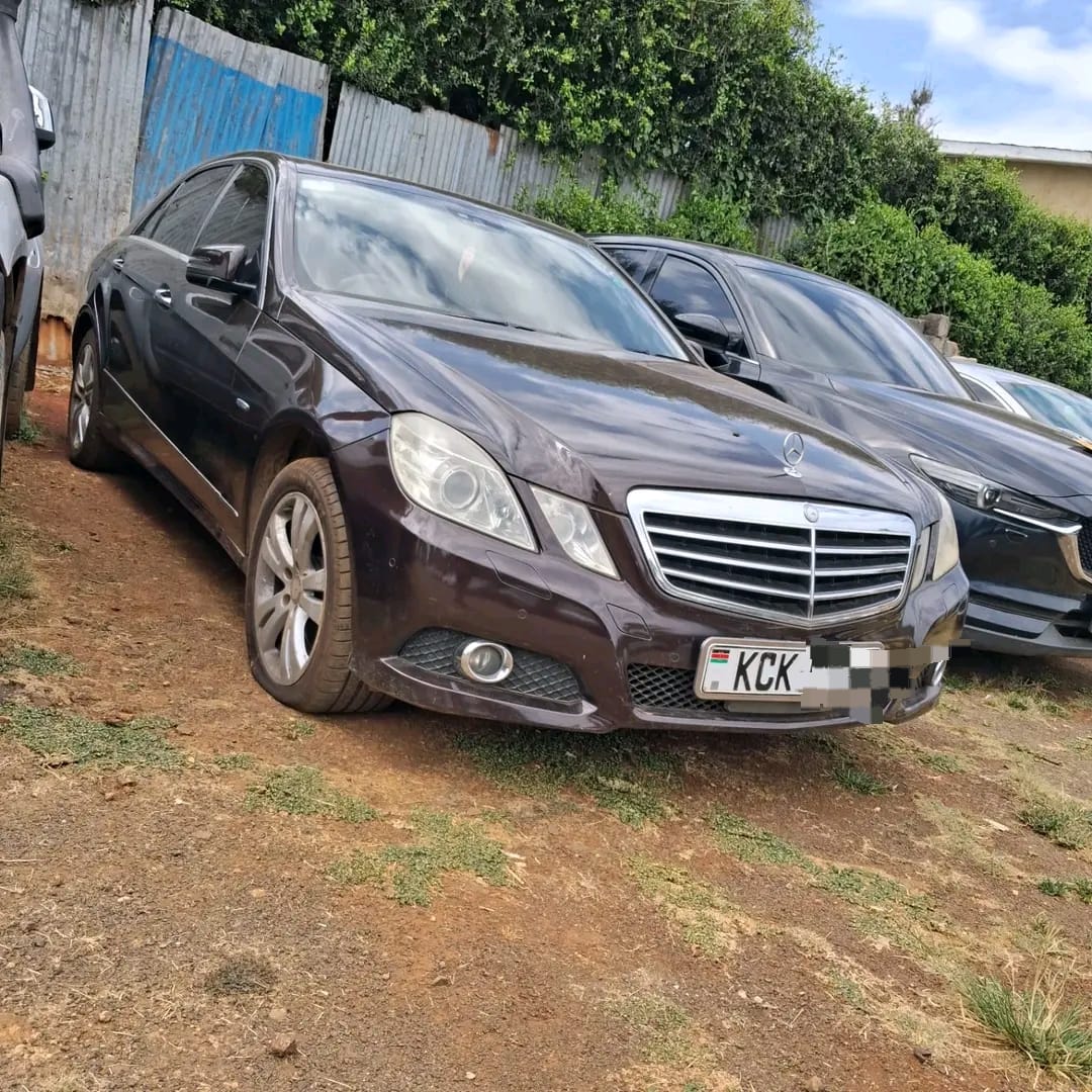 Mercedes E-Class image 1